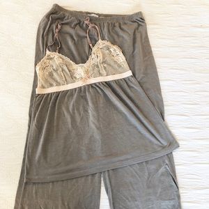 Eberjay coordinating pajamas set.